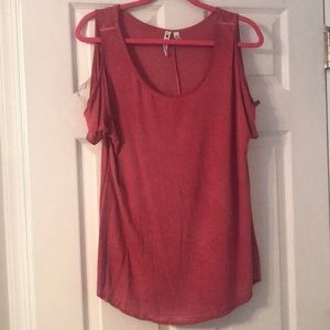 Cut out shoulder tank